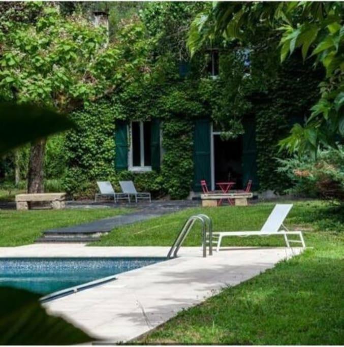 Bed and Breakfast Domaine La Tuilerie Guîtres Exterior foto